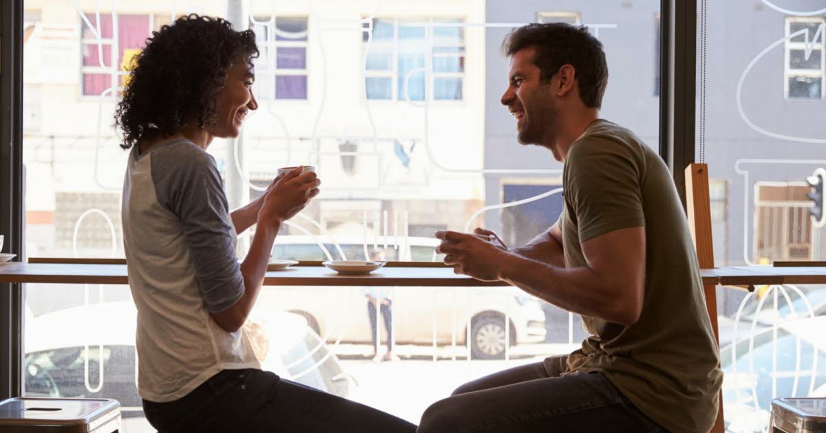 Ils sont tombés amoureux au travail et ont affronté la méchanceté de leurs collègues